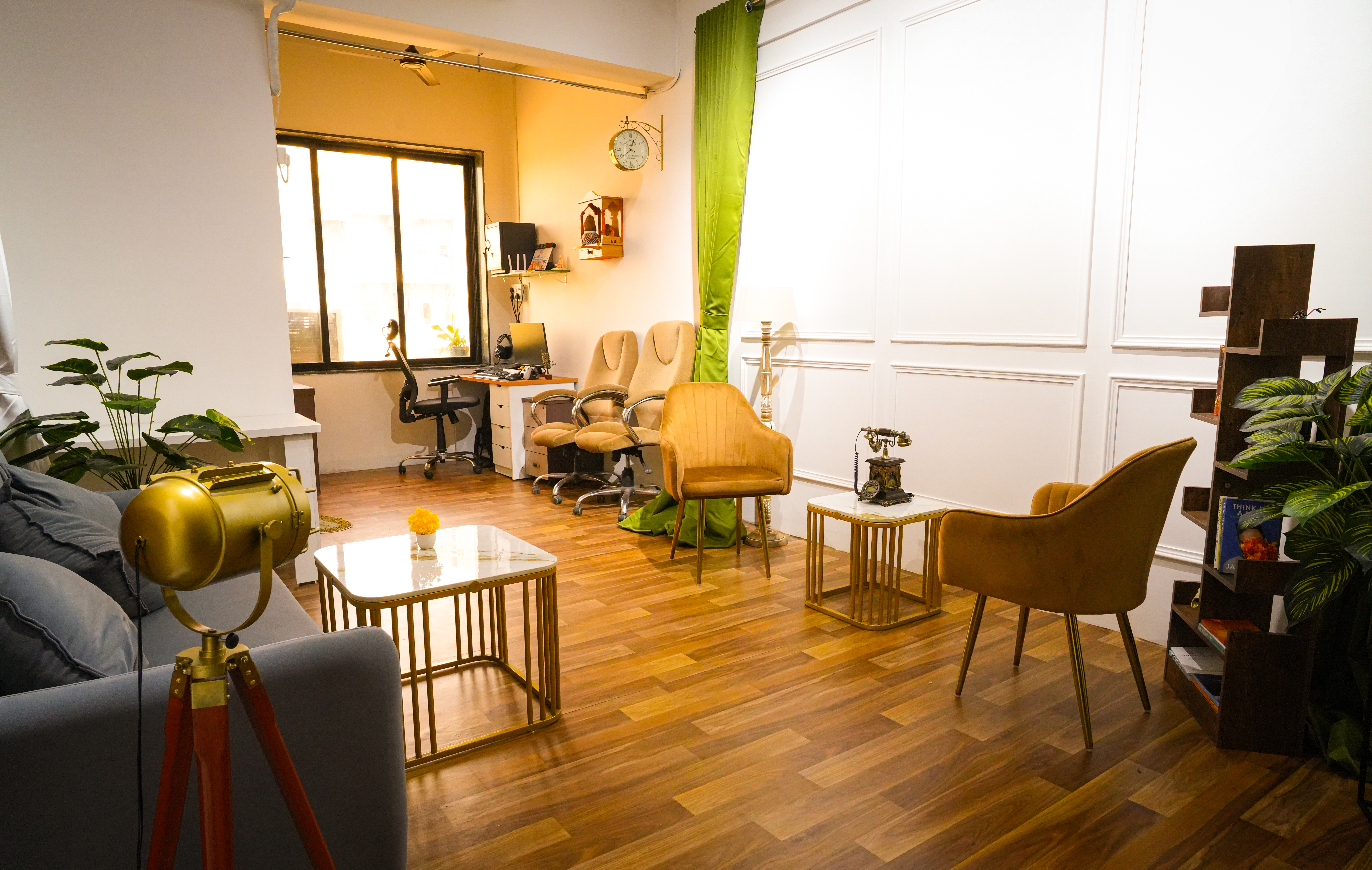 Studio 8